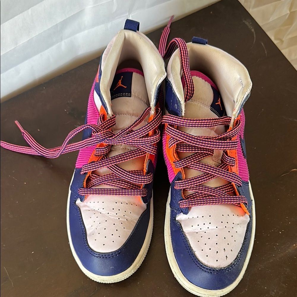 Nike Air Jordan 1 Mid Fire Pink Barely Grape GS Youth Size 3Y Retro Sneakers